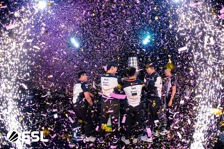 496 chạm mặt TNC tại vòng bảng WESG SEA 2019 Ảnh 3