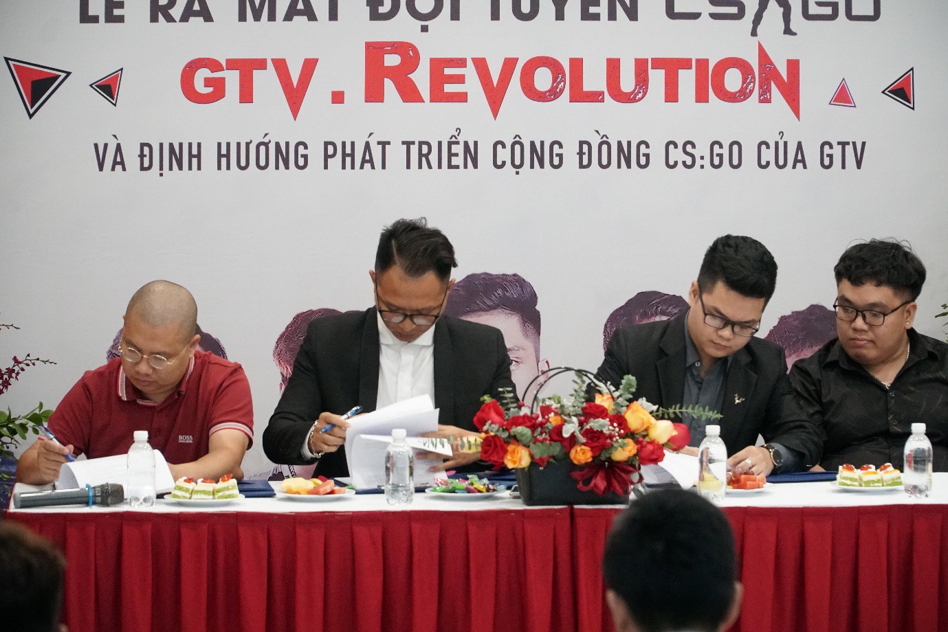Họp báo ra mắt Đội tuyển CS:GO GTV.Revolution